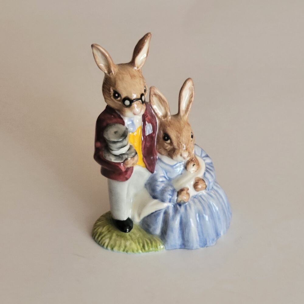 Vintage 1988 Royal Doulton Father Mother & Victoria Bunnykins DB68 Hand Painted